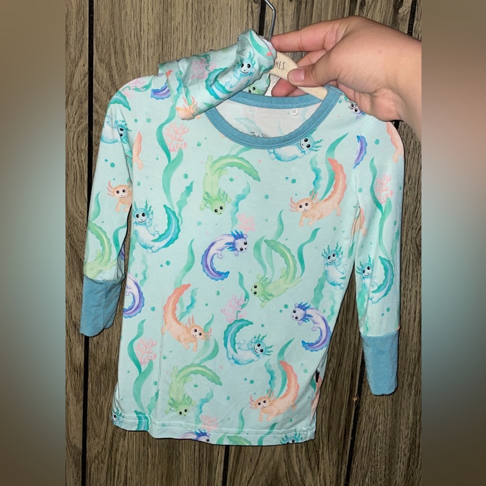 Sleepy sloth I love you axolotl long sleeve pajamas